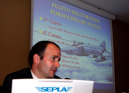 Francisco Hoyas, de la Vocalía Técnica de SEPLA, participó en el debate